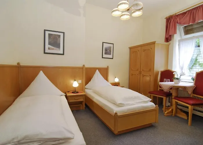 Wirtshaus Zum Pferdemarkt Guest house Saarburg