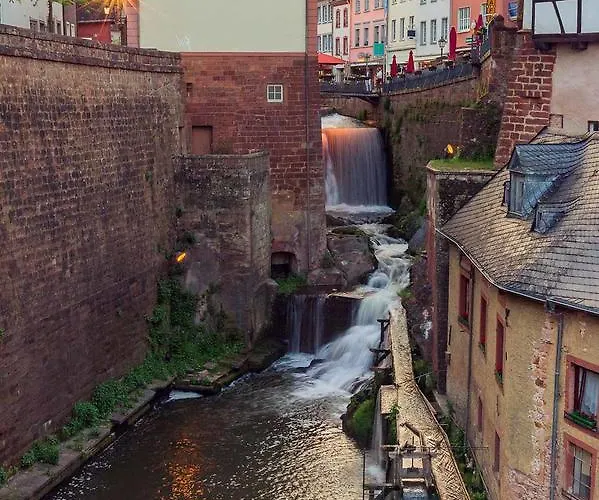 Konukevi Wirtshaus Zum Pferdemarkt Saarburg